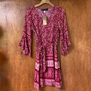 NWT Red Francesca’s Bell Sleeve Dress